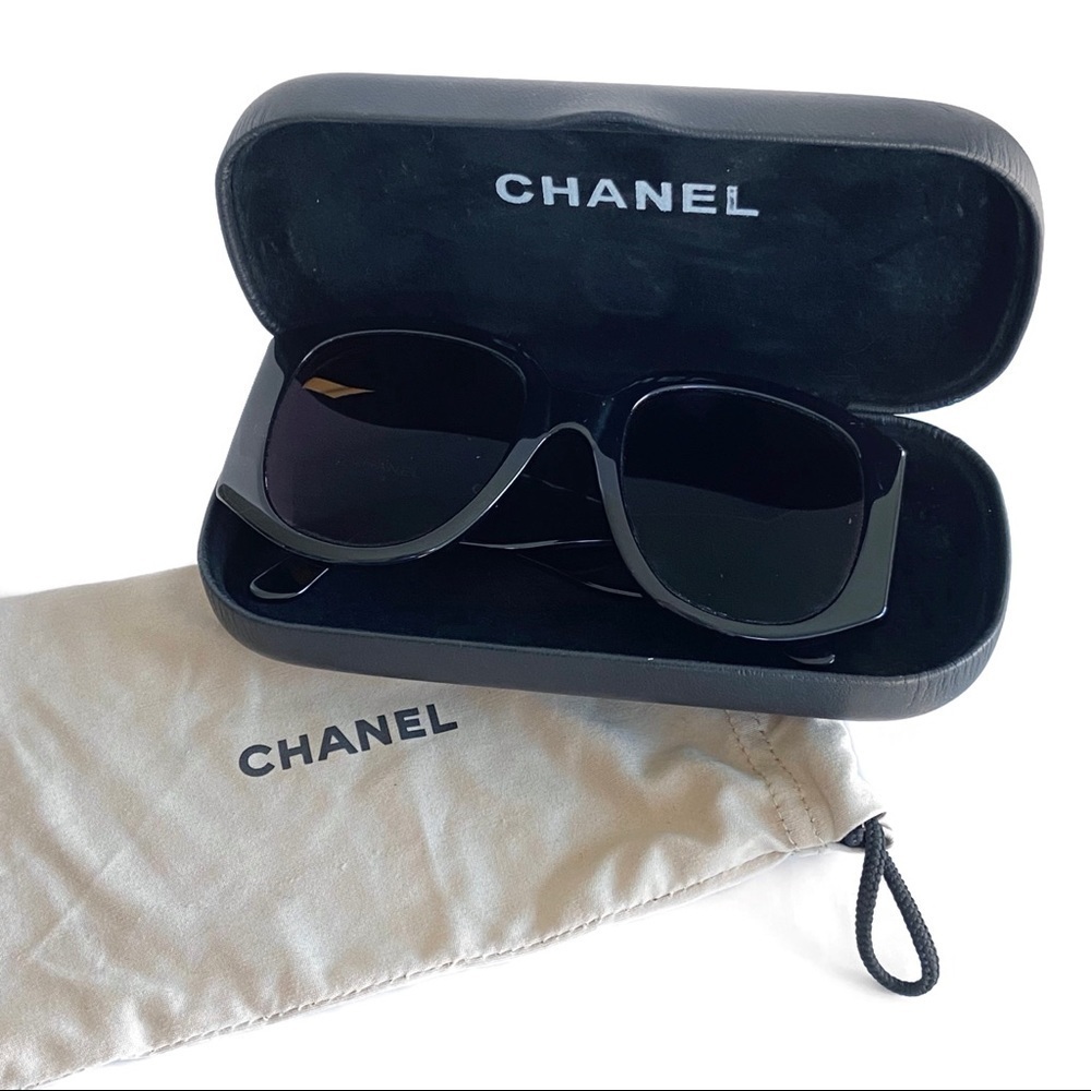 CHANEL Vintage 1990‘s Oversized Runway Sunglasses - Picture 11 of 12